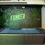 Funker Hostel