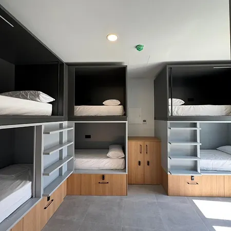 Funker Hostel *