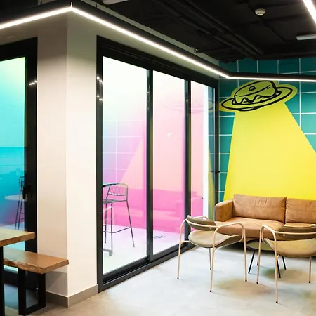 Funker Hostel *