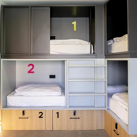 Funker Hostel *